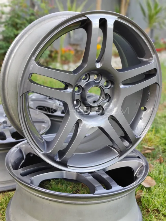 Alloy Rims 17 Image-1