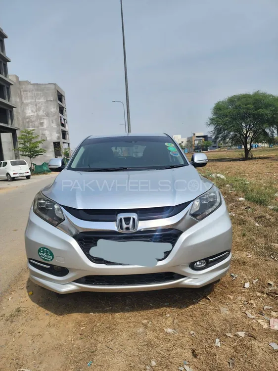 Honda Vezel 2015 for Sale in Lahore Image-1
