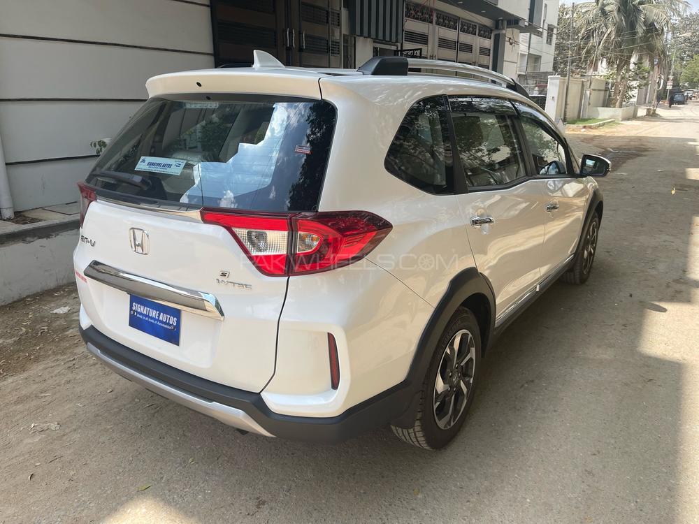 Honda BRV-S
Model 2022
Reg 2023
First Owner
White Colour
Glass Coated
100% Orignal
Push Start
Low Mileage 1100..!!

SIGNATURE AUTOS
KBWR