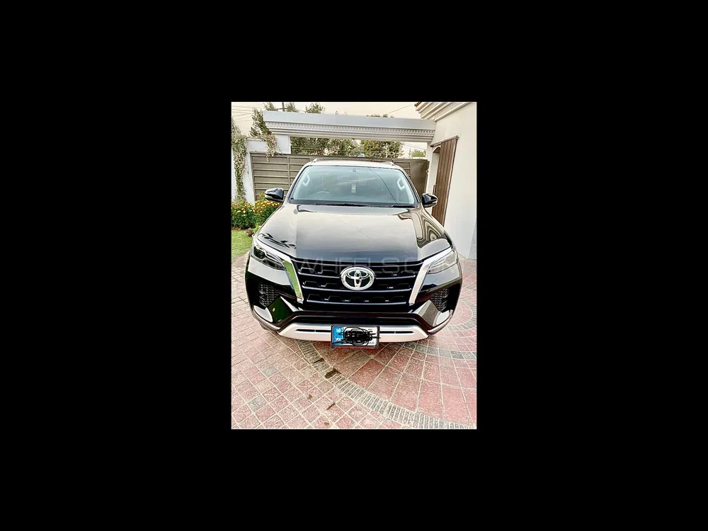 Toyota Fortuner 2021 for Sale in Bahawalpur Image-1
