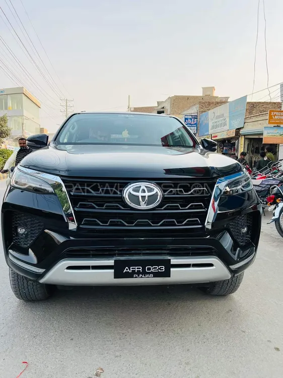 Toyota Fortuner 2022 for Sale in Multan Image-1
