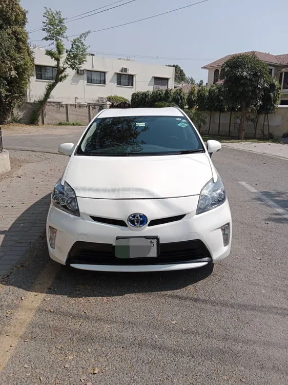 Toyota Prius 2012 for Sale in Lahore Image-1