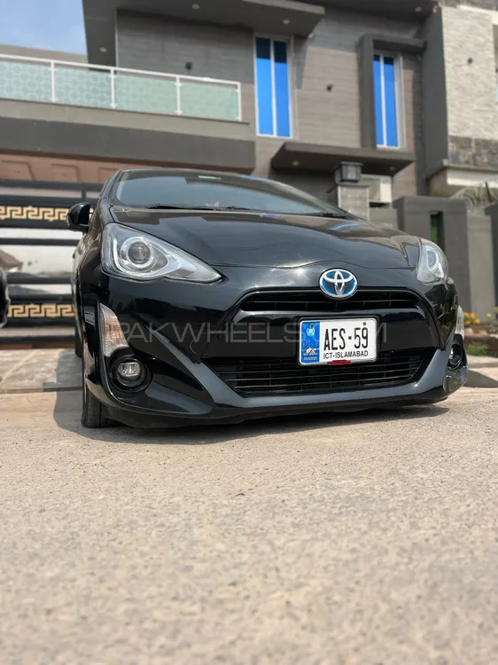 Toyota Aqua 2015 for Sale in Multan Image-1