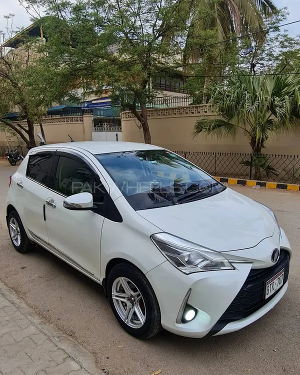 Toyota Vitz 2019 for Sale in Karachi Image-1