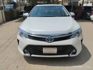 Toyota Camry Hybrid 2015 for Sale