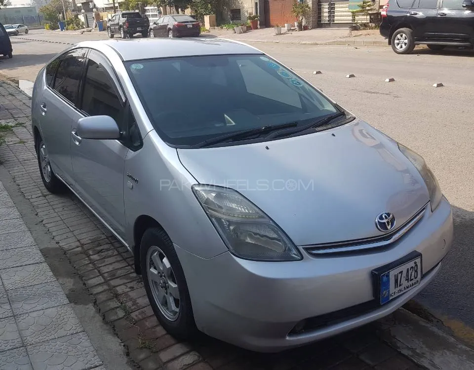 Toyota Prius 2007 for Sale in Islamabad Image-1