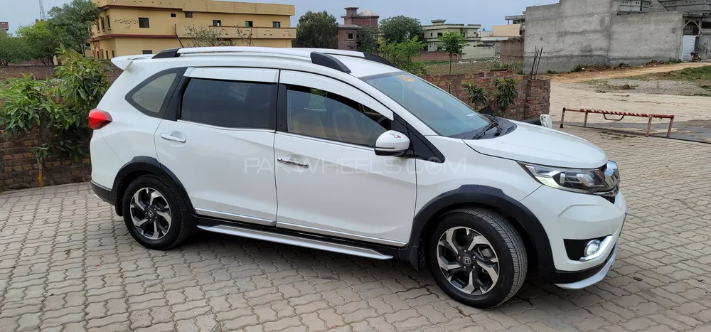 Honda BR-V 2017 for Sale in Sialkot Image-1
