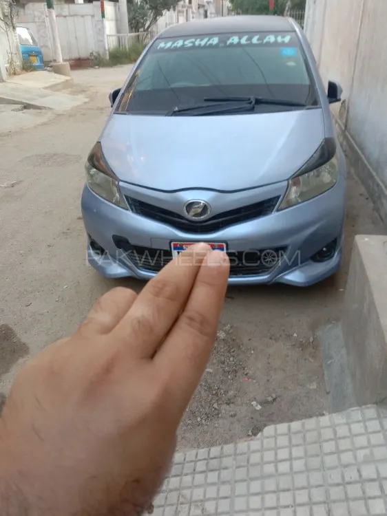 Toyota Vitz 2011 for Sale in Karachi Image-1