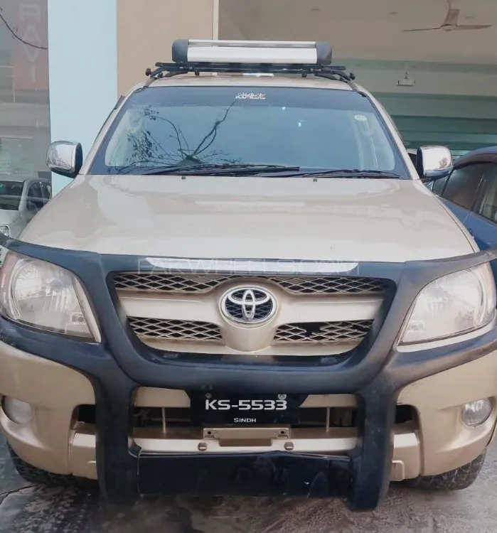 Toyota Hilux 2011 for Sale in Sahiwal Image-1