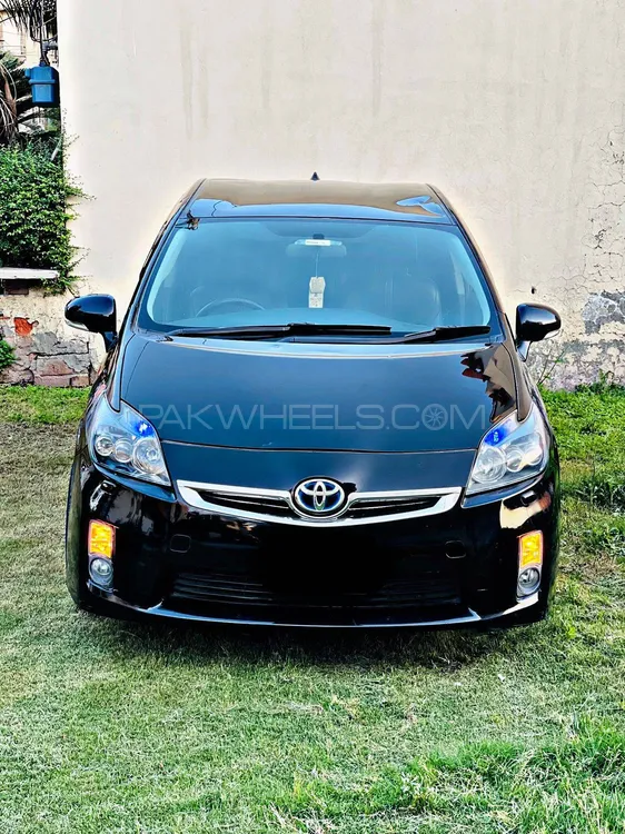 Toyota Prius 2010 for Sale in Faisalabad Image-1