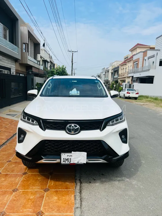 Toyota Fortuner 2021 for Sale in Lahore Image-1