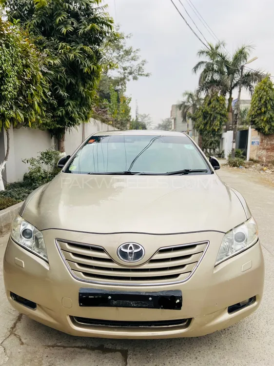 Toyota Camry 2009 for Sale in Lahore Image-1