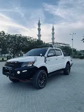 Toyota Hilux SR5(4x4) 2013 for Sale