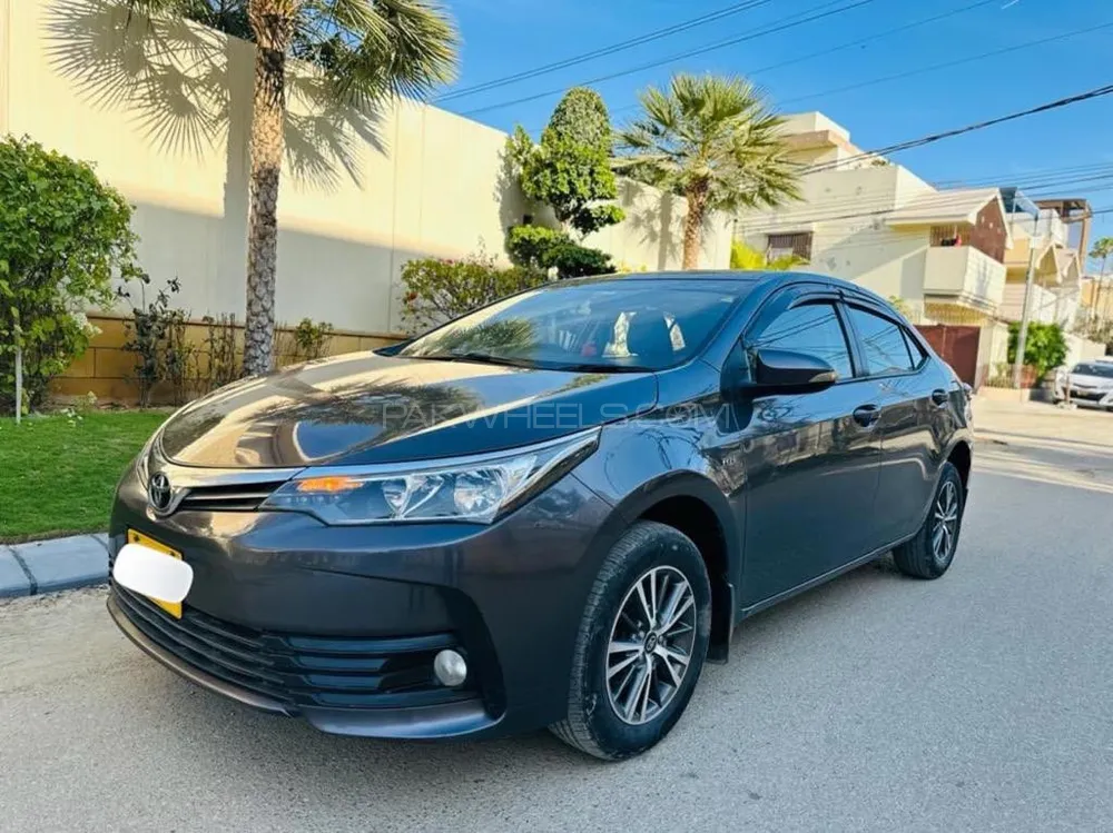 Toyota Corolla 2018 for Sale in Karachi Image-1