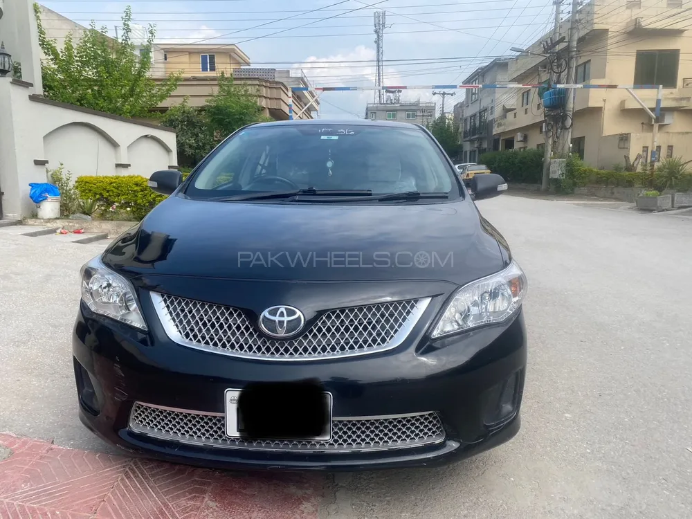 Toyota Corolla 2013 for Sale in Islamabad Image-1