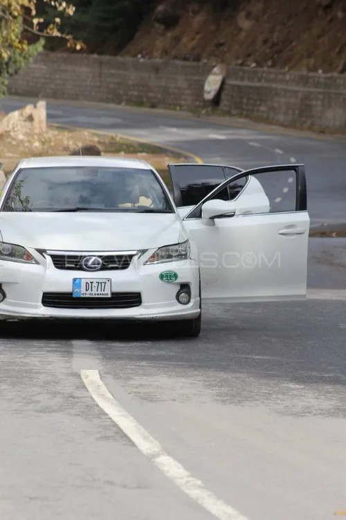 Lexus CT200h 2011 for Sale in Faisalabad Image-1