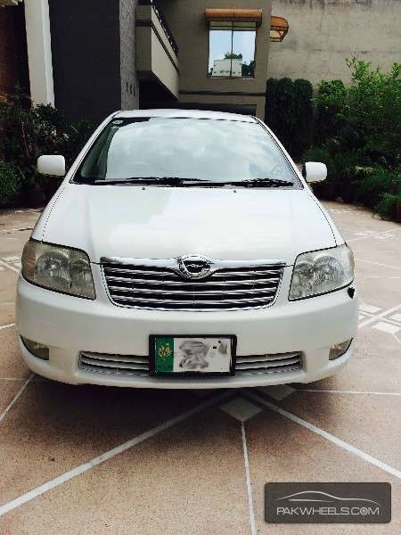 Toyota Corolla Axio 2005 for Sale in Lahore Image-1