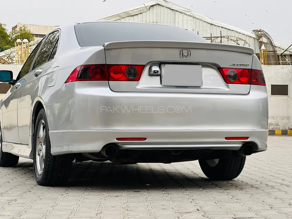 Honda Accord 2002 for Sale in Lahore Image-1
