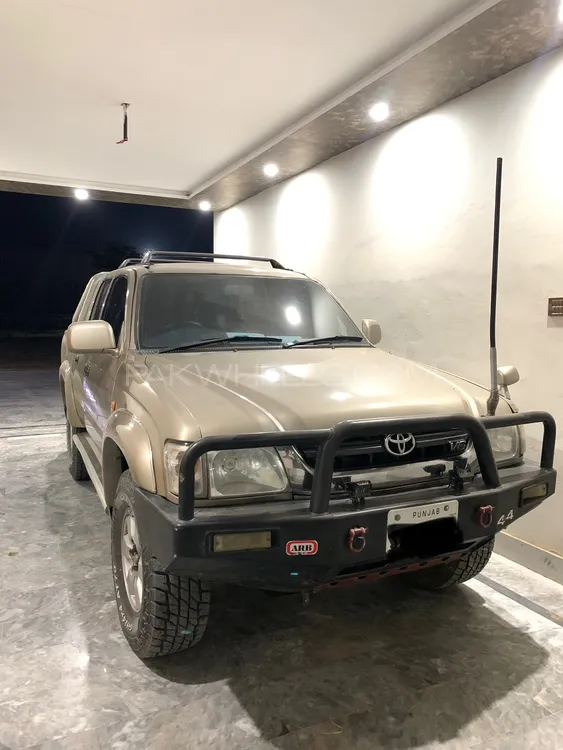 Toyota Hilux 2005 for Sale in Lahore Image-1