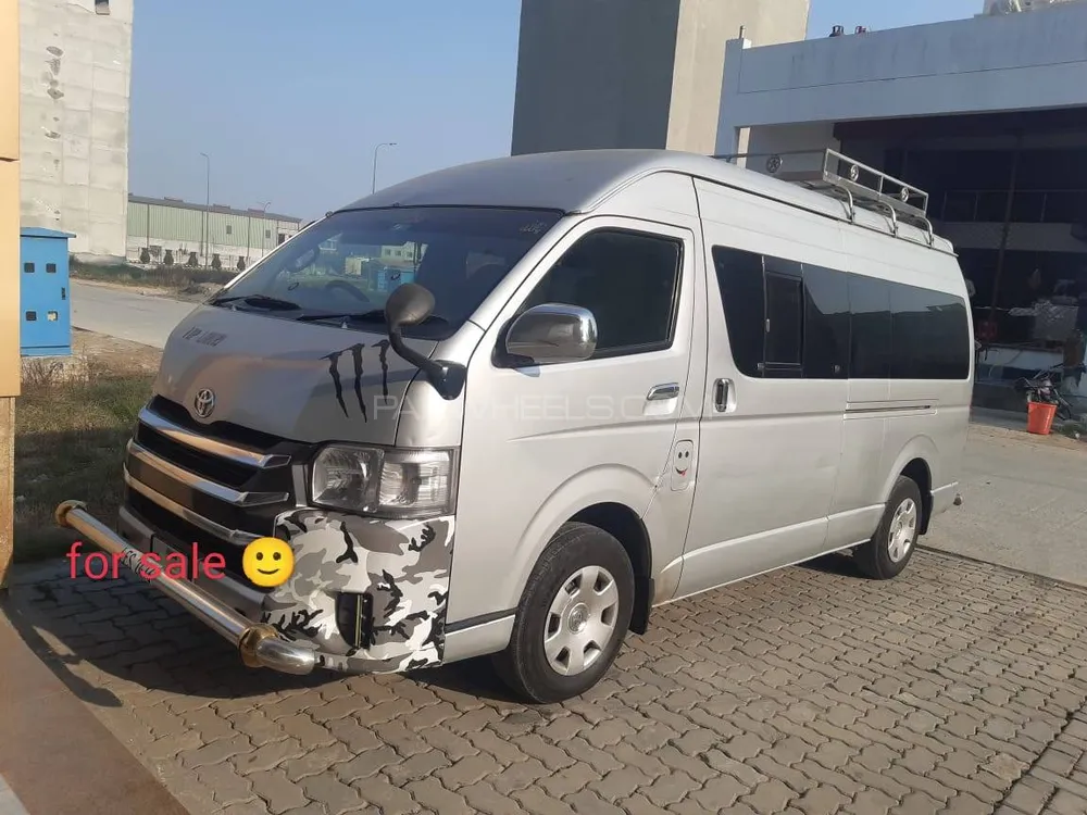 Toyota Hiace 2015 for Sale in Lahore Image-1