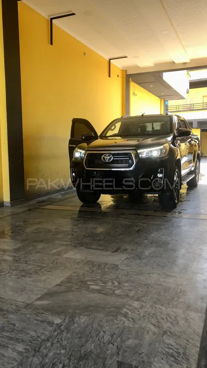 Toyota Hilux 2021 for Sale in Mirpur A.K. Image-1