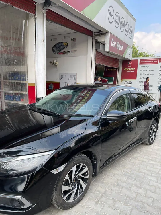 Honda Civic 2018 for Sale in Lahore Image-1