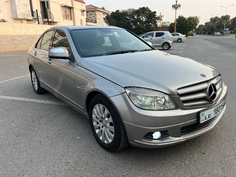 Mercedes Benz C Class 2007 for Sale in Lahore Image-1