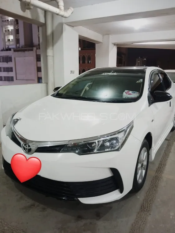 Toyota Corolla 2018 for Sale in Karachi Image-1