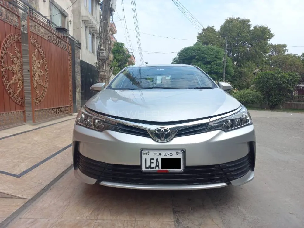 Toyota Corolla 2017 for Sale in Lahore Image-1