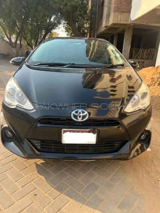 Toyota Aqua 2015 for Sale in Hyderabad Image-1