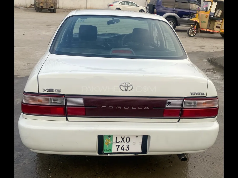 Toyota Corolla 2000 for Sale in Charsadda Image-1