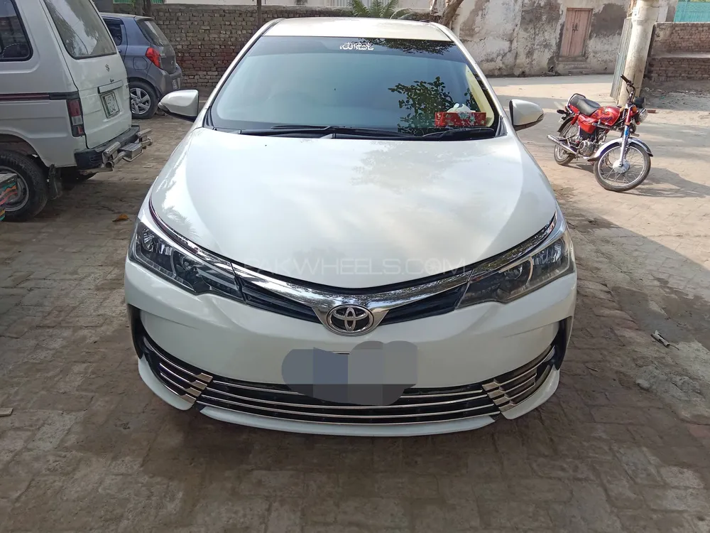 Toyota Corolla 2017 for Sale in Okara Image-1