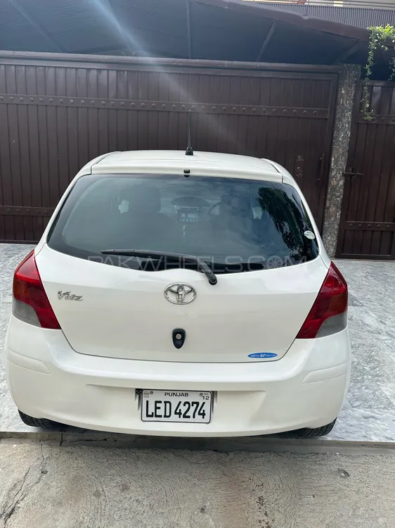Toyota Vitz 2008 for Sale in Mardan Image-1
