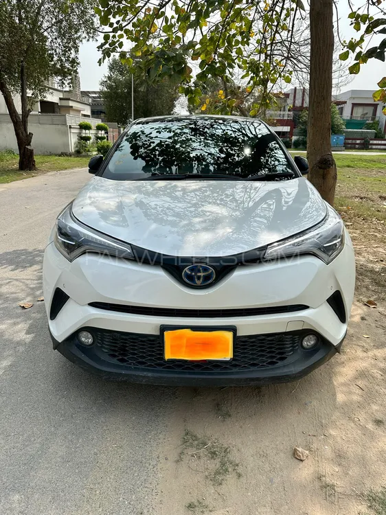 Toyota C-HR 2017 for Sale in Sialkot Image-1