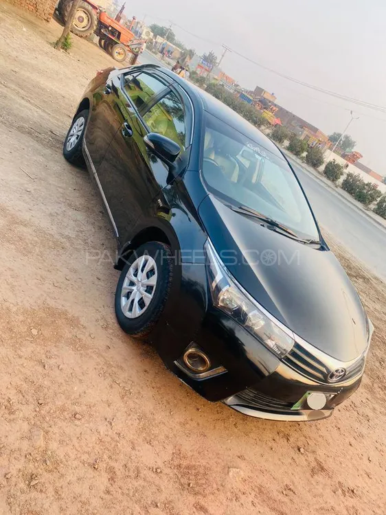 Toyota Corolla 2017 for Sale in Chenab Nagar Image-1