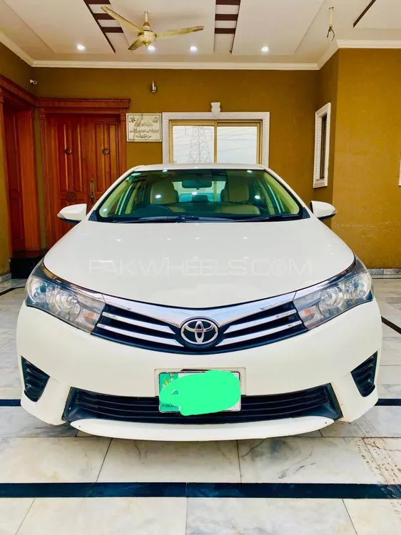 Toyota Corolla 2017 for Sale in Lahore Image-1
