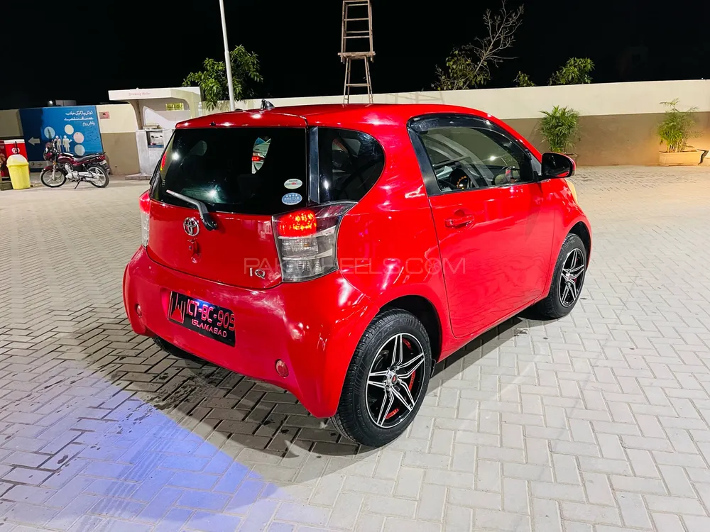 Toyota iQ 2013 for Sale in Sialkot Image-1