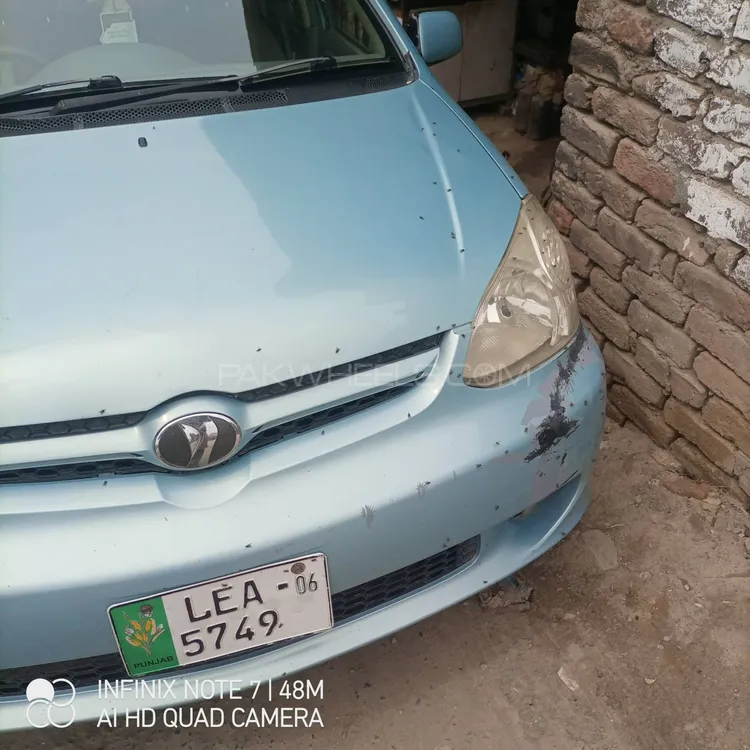 Toyota Platz 2004 for Sale in Mardan Image-1