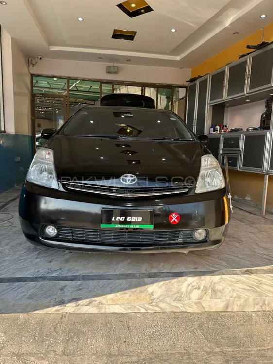Toyota Prius 2008 for Sale in Kohat Image-1