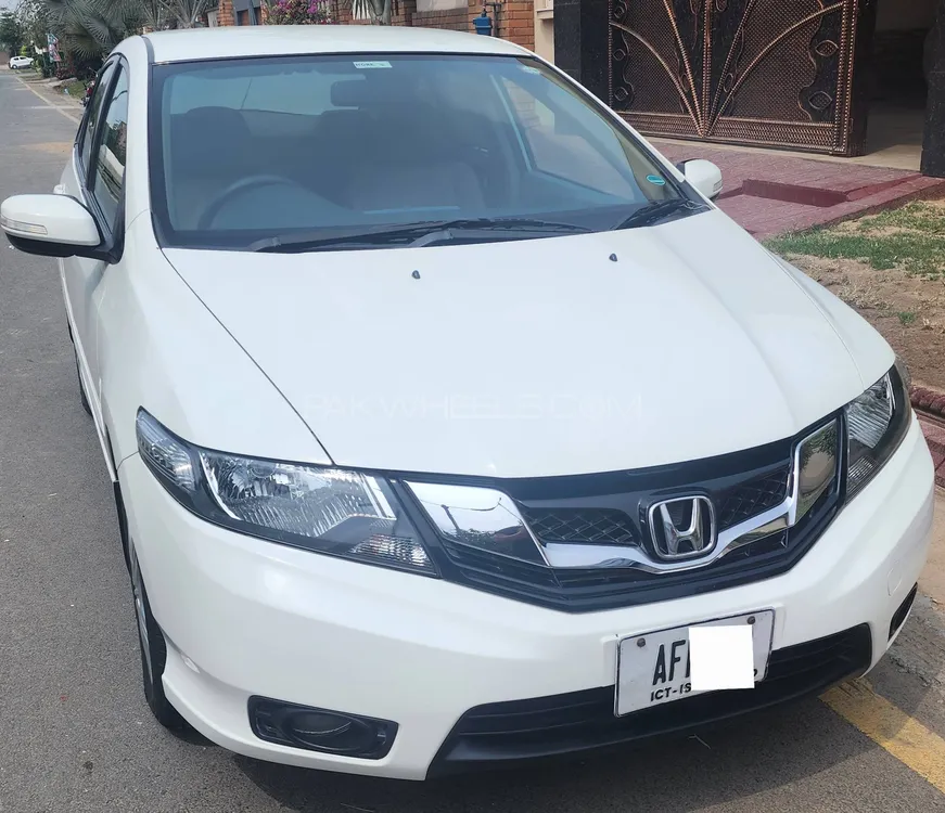 Honda City 2017 for Sale in Faisalabad Image-1