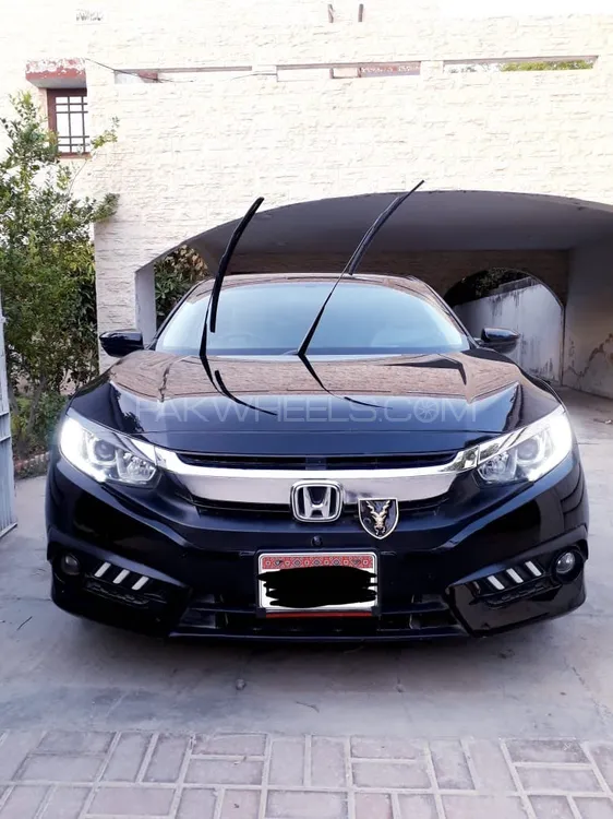Honda Civic 2018 for Sale in Karachi Image-1