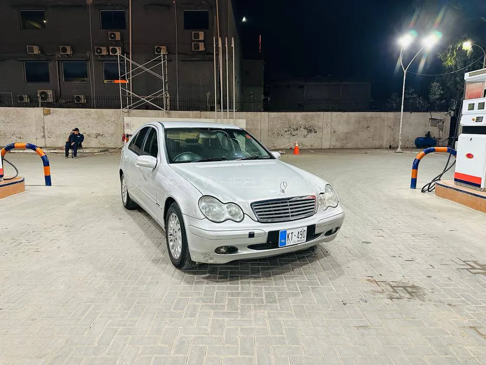Mercedes Benz C Class 2003 for Sale in Islamabad Image-1