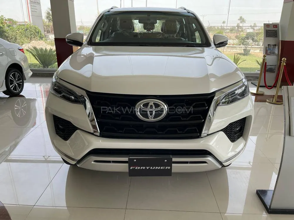 Toyota Fortuner 2022 for Sale in Lahore Image-1