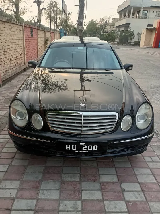 Mercedes Benz E Class 2005 for Sale in Lahore Image-1