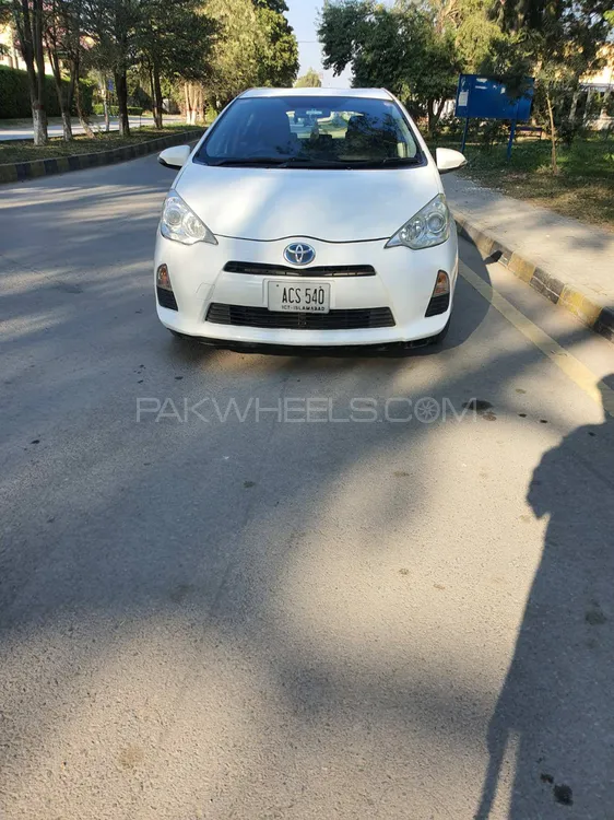 Toyota Aqua 2013 for Sale in Islamabad Image-1