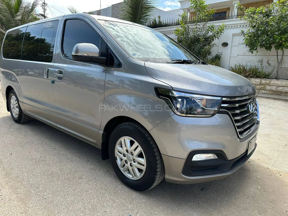 Hyundai Grand Starex 2020 for Sale in Karachi Image-1