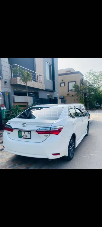 Toyota Corolla 2018 for Sale in Lahore Image-1