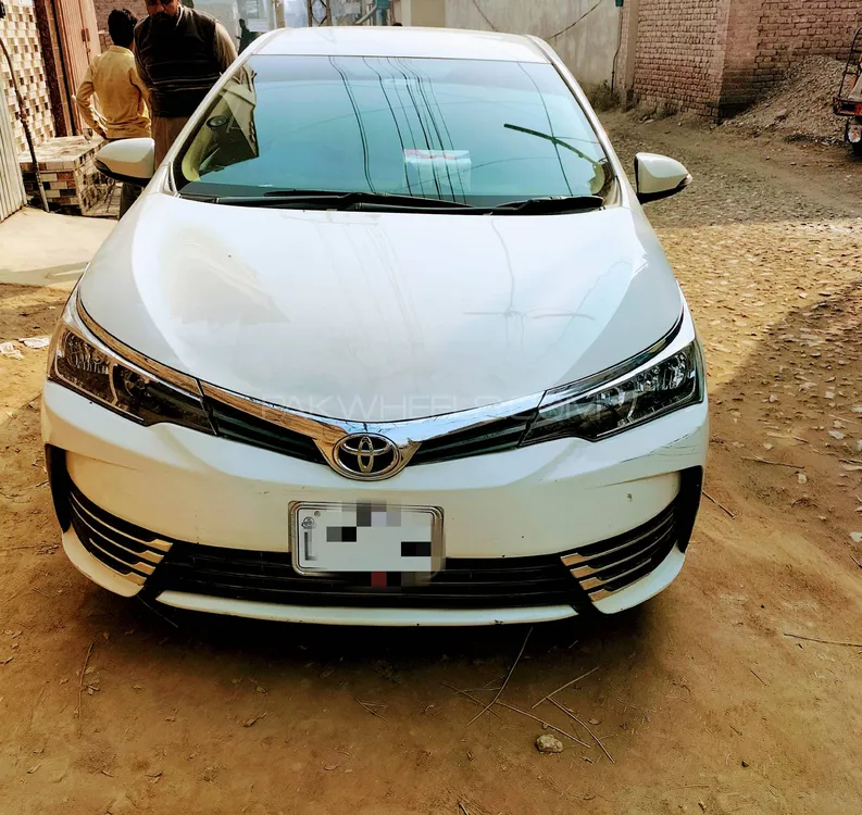 Toyota Corolla 2018 for Sale in Faisalabad Image-1