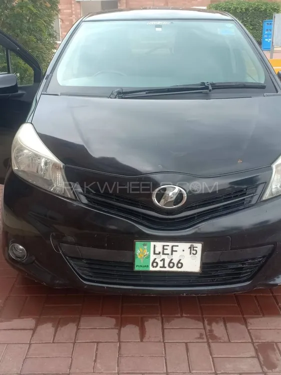 Toyota Vitz 2012 for Sale in Lahore Image-1
