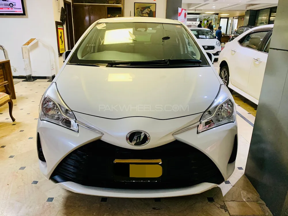 Toyota Vitz 2019 for Sale in Islamabad Image-1